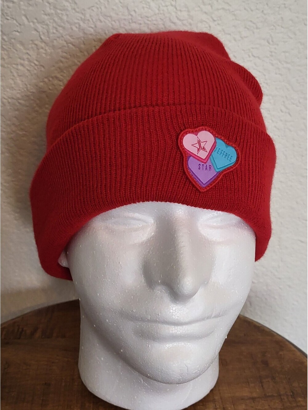 Jeffree Star Cosmetics Premium Box Exclusive Valentine Red Heart Beanie Limited